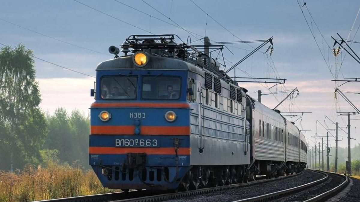 Готуються запускати потяг: УЗ побудувала колію в Чорнобильську зону
