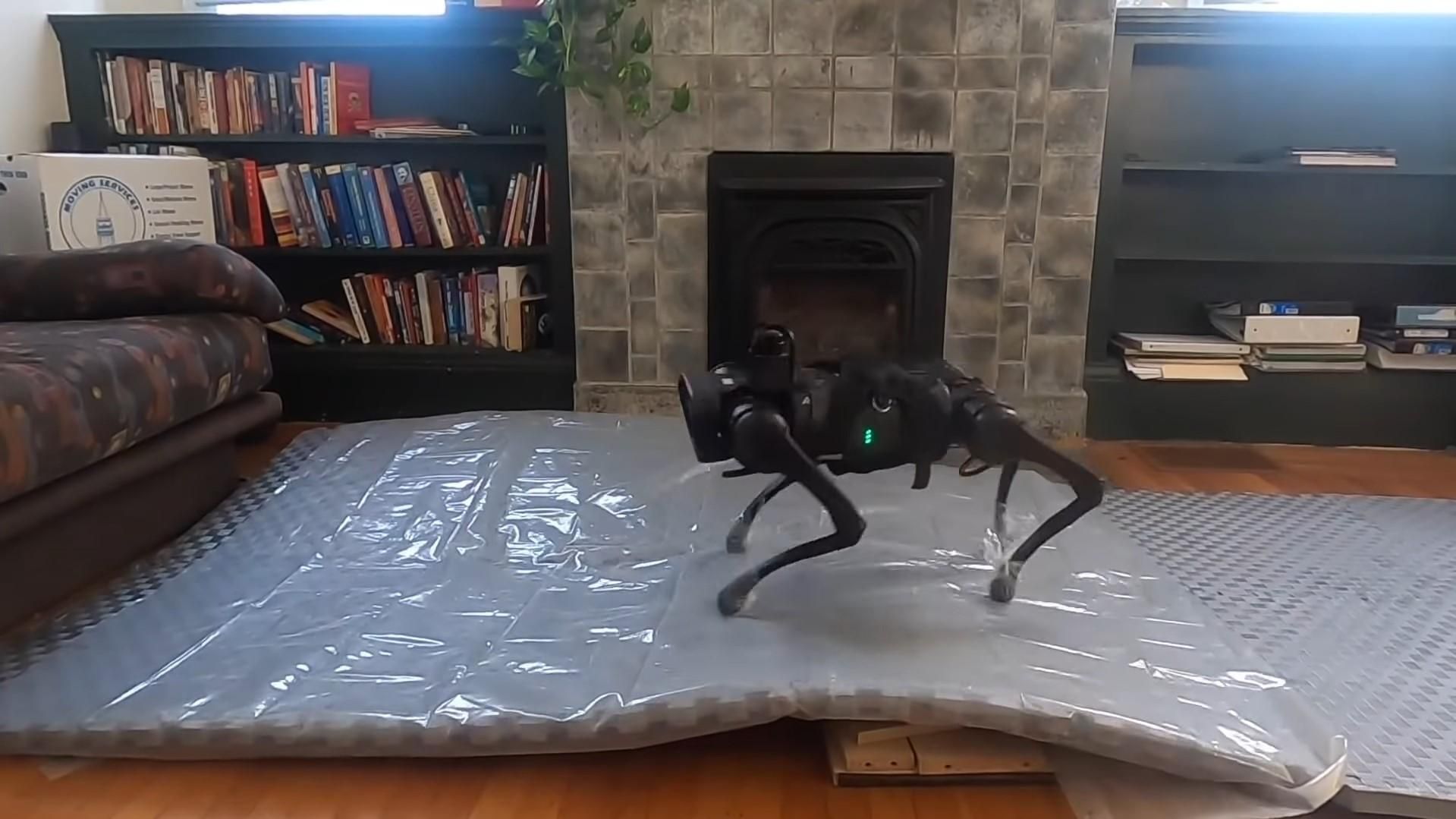 Новий алгоритм допоміг роботу блискавично подолати важкі перешкоди Новий алгоритм допоміг роботу блискавично подолати важкі перешкоди