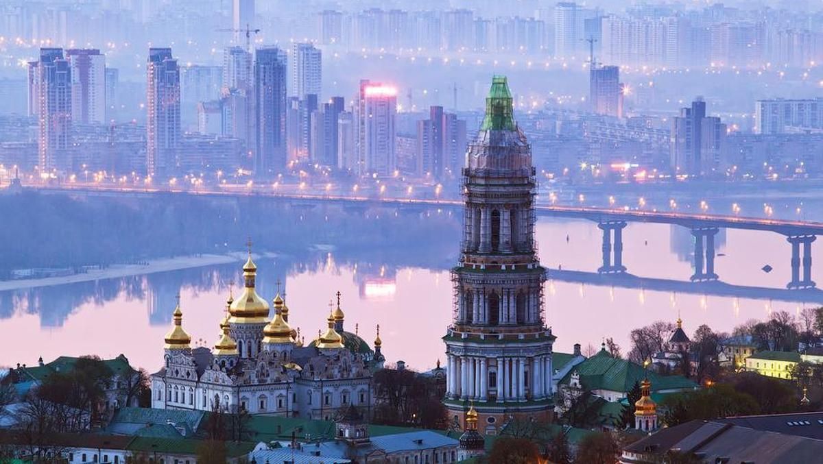 В воздухе Киева фиксируют значительное превышение вредных примесей