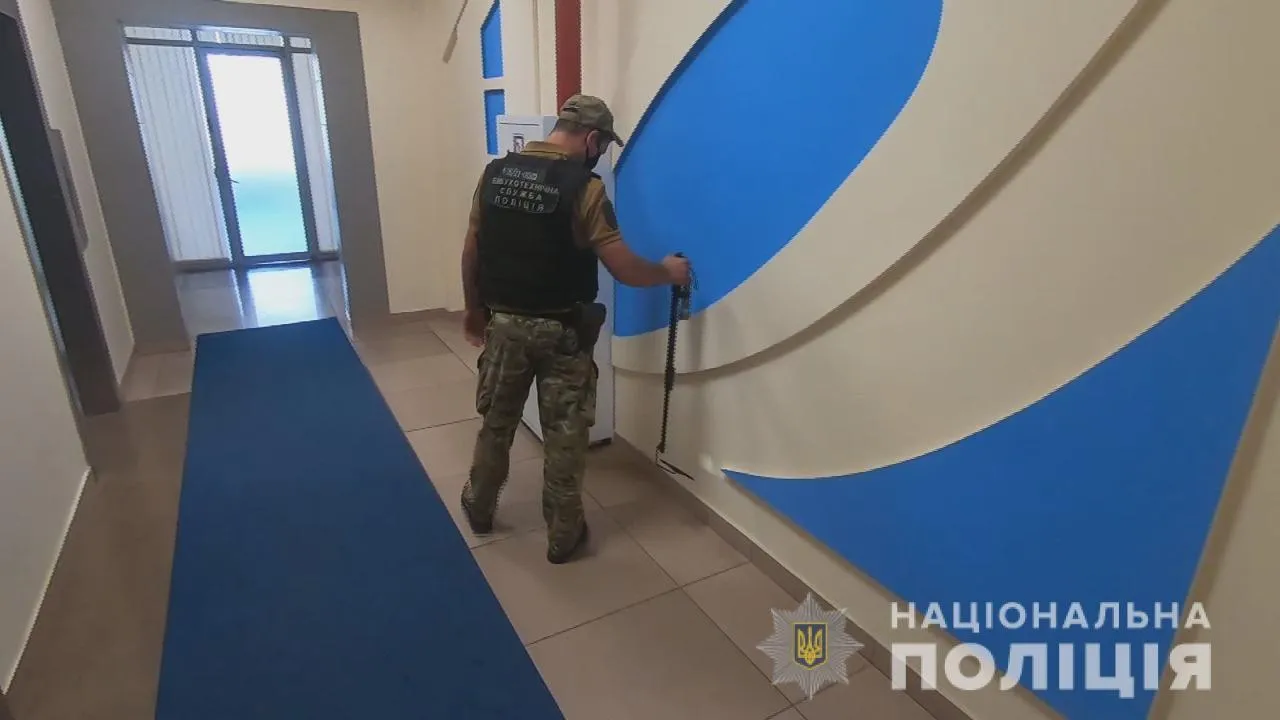 Захопили бізнес-центр в Одесі Невідомі блокували аукціон