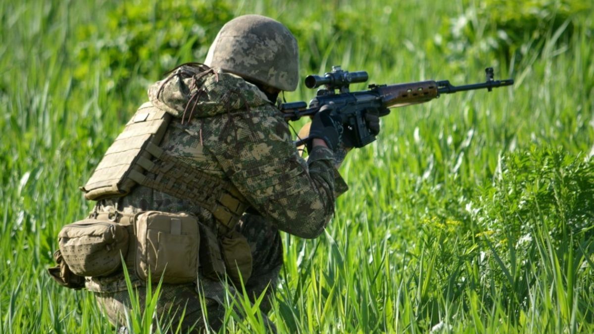 Обстріл з гранатометів: на Донбасі поранили 2 українських військових