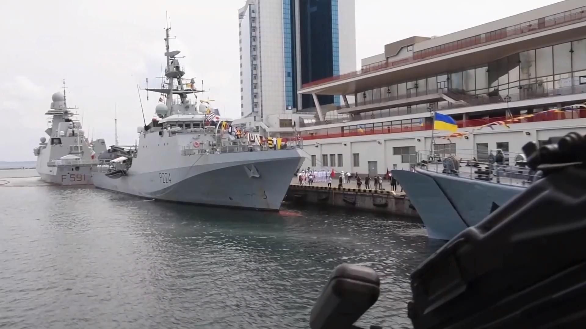 Украинские военные завершили масташтабни учения НАТО Си Бриз-21 Украинские военные завершили масташтабни учения НАТО Си Бриз-21