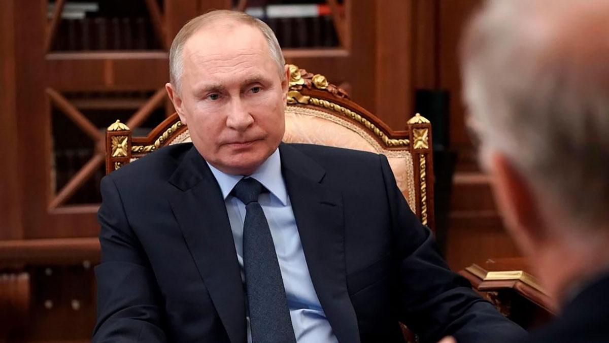 Путін не зупиняється у спробах переписати історію Путін не зупиняється у спробах переписати історію