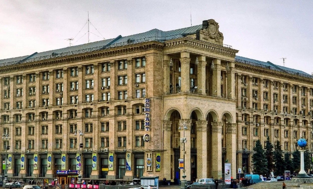 Содержание Главпочтамта на Крещатике обходится в 11 миллионов в год Содержание Главпочтамта на Крещатике обходится в 11 миллионов в год