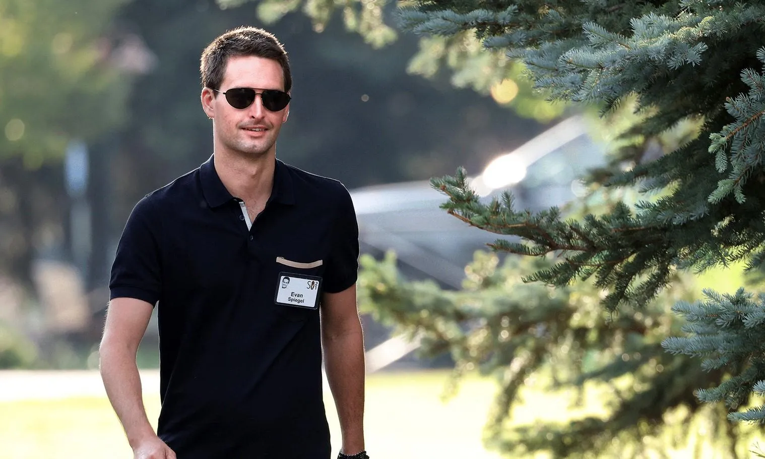 Эван ШПИГЕЛЬ Эван ШПИГЕЛЬ