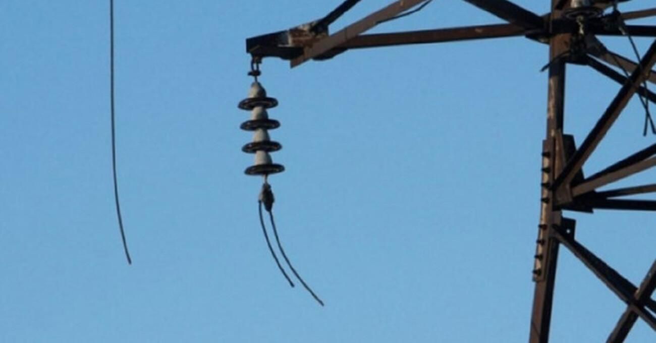 На Львівщині внаслідок буревію майже 90 населених пунктів залишилися без світла На Львівщині внаслідок буревію майже 90 населених пунктів залишилися без світла