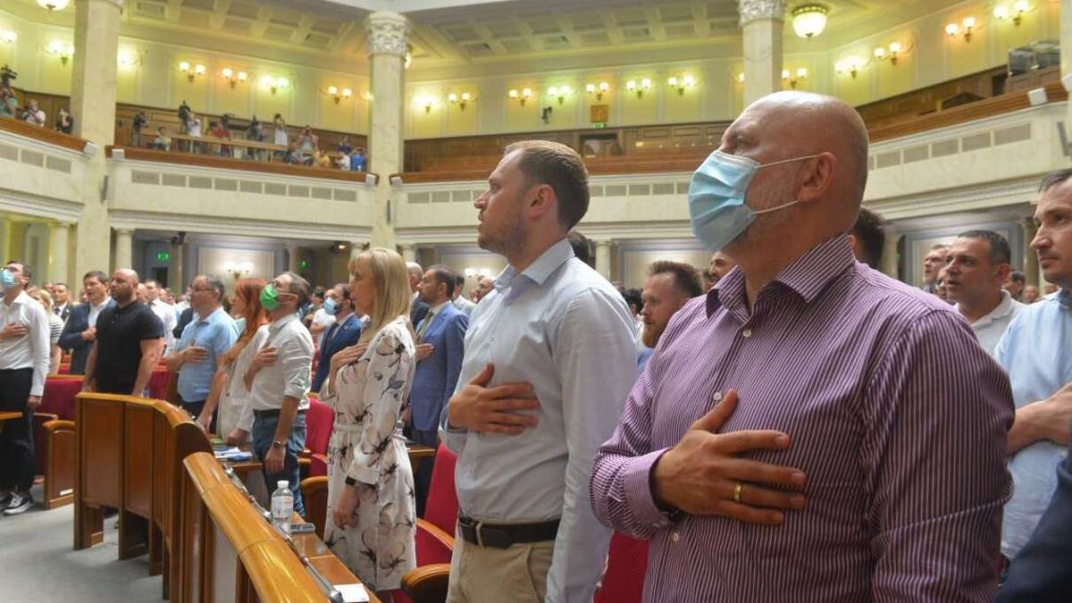 Нардепов хотят собрать на внеочередное заседание 20 июля