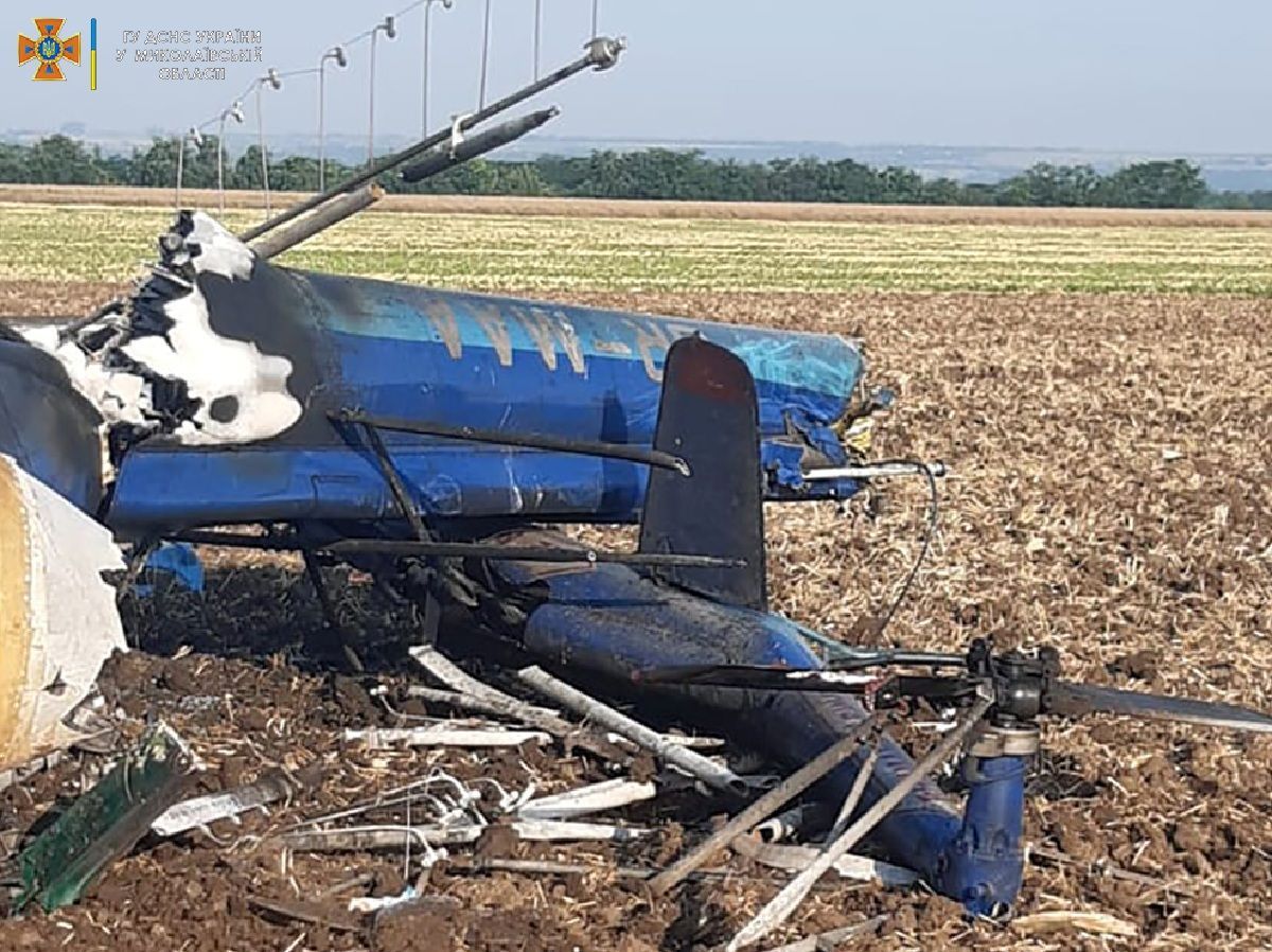 Падение вертолета Ми-2 на Николаевщине: детали и фото