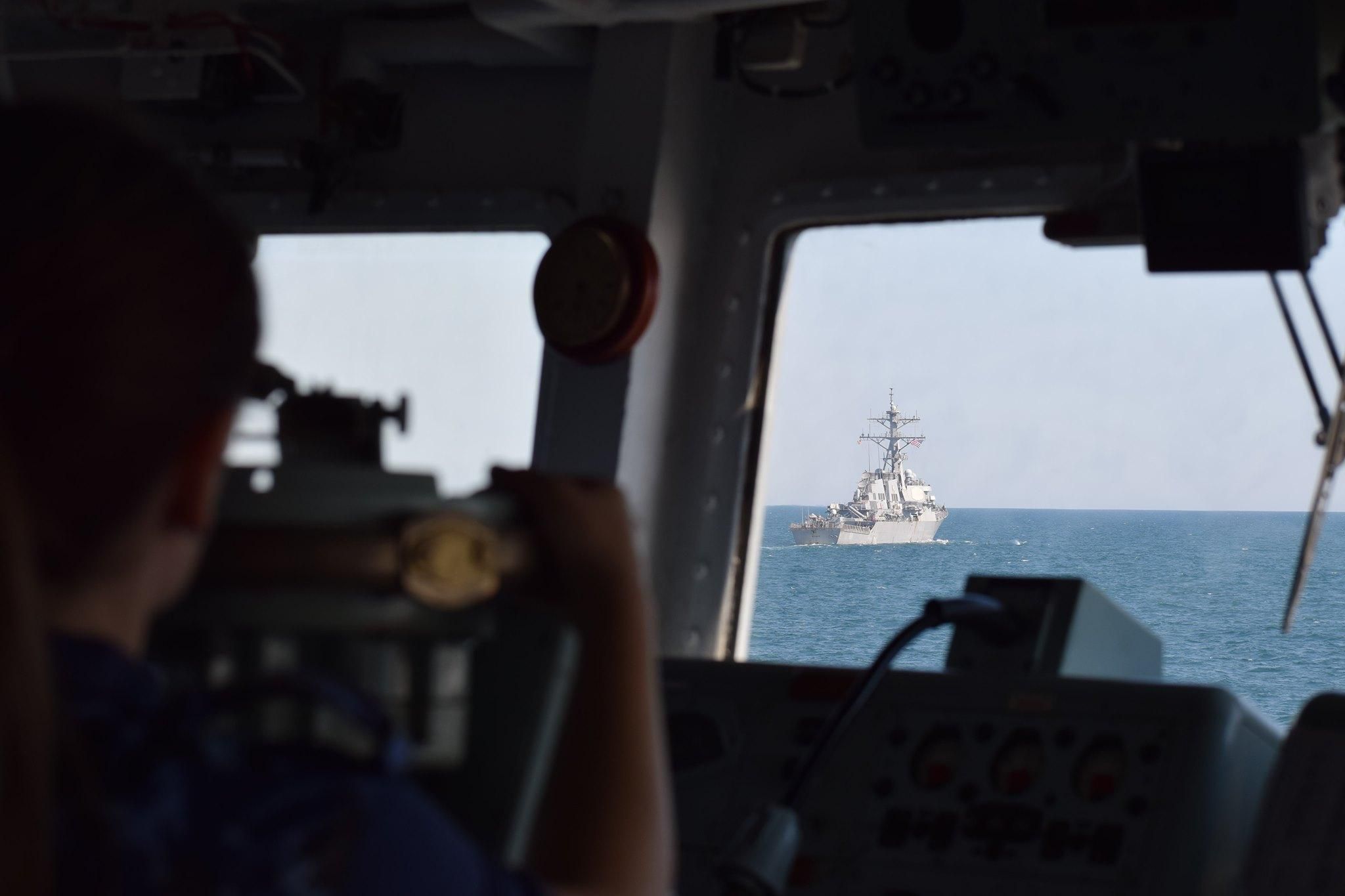 Плавці НАТО припливуть у Крим і візьмуть людей у полон: фейк Кремля Плавці НАТО припливуть у Крим і візьмуть людей у полон: фейк Кремля