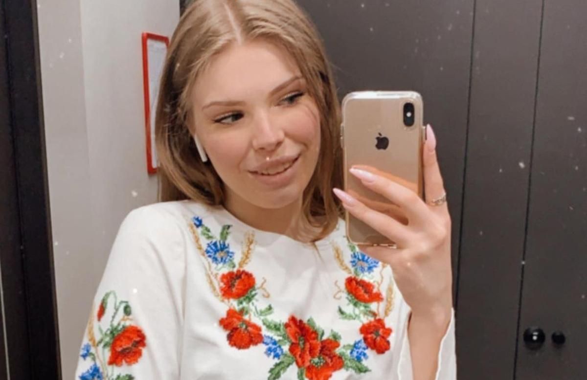 Блогерка, яка назвала українську мову мєрзким язиком, вибачилася