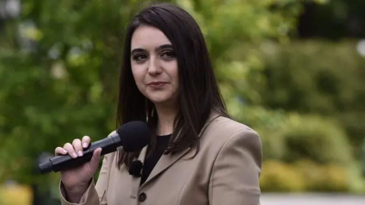 Боротиметься з олігархами: Мендель буде ведучою на каналі Ахметова Боротиметься з олігархами: Мендель буде ведучою на каналі Ахметова