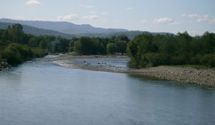Течія затягує людей у ями: у річці на Івано-Франківщині за 5 днів втопились 3 людини