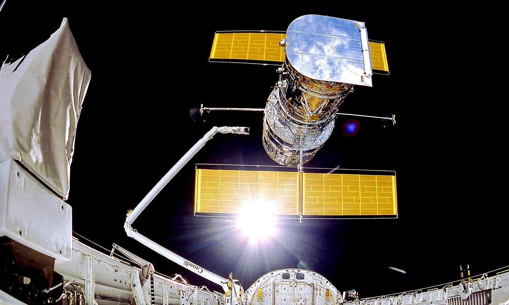 Габбл повернули до життя: обсерваторія знову працює
