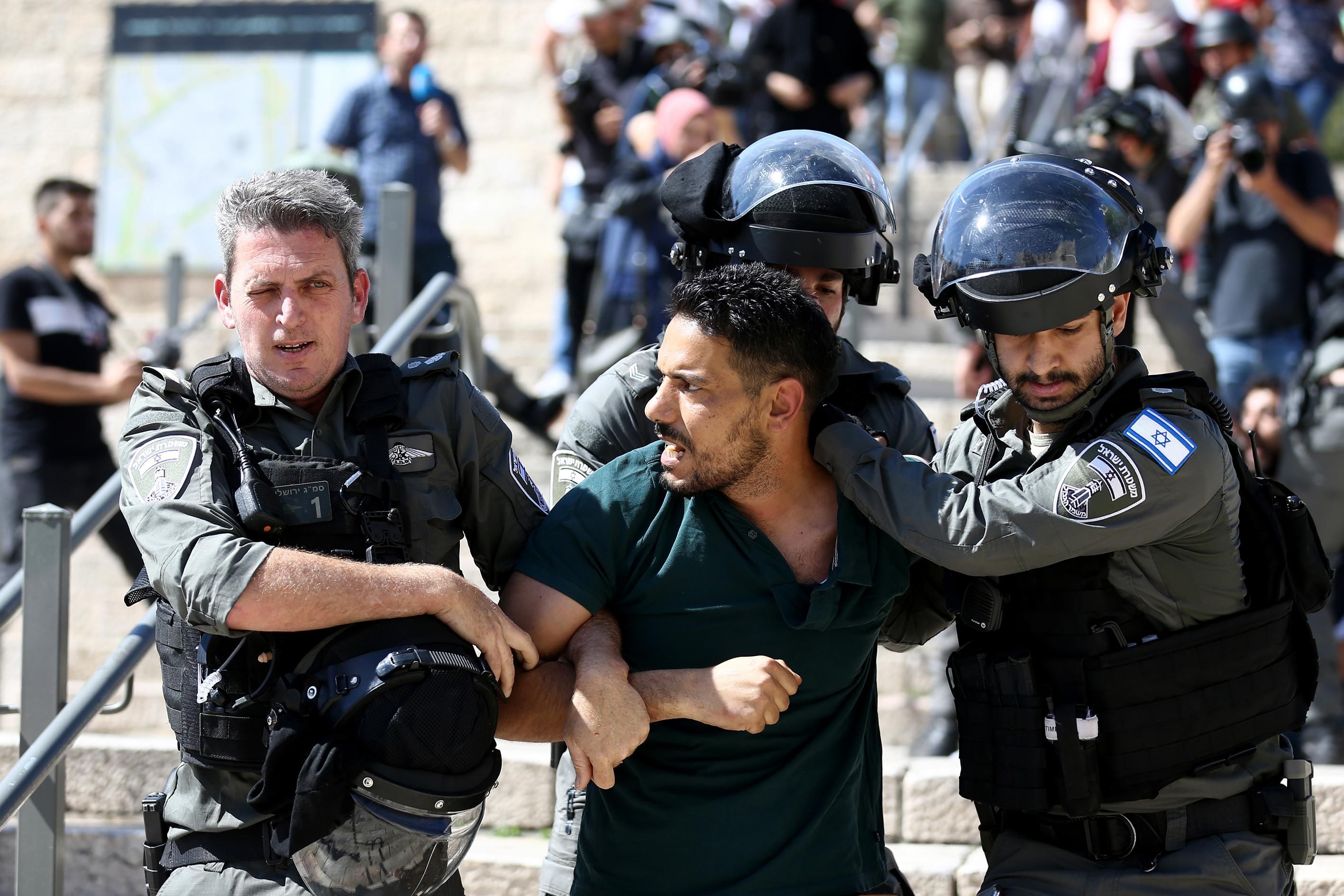 В Ізраїлі відбулися нові заворушення між палестинцями та поліцією
