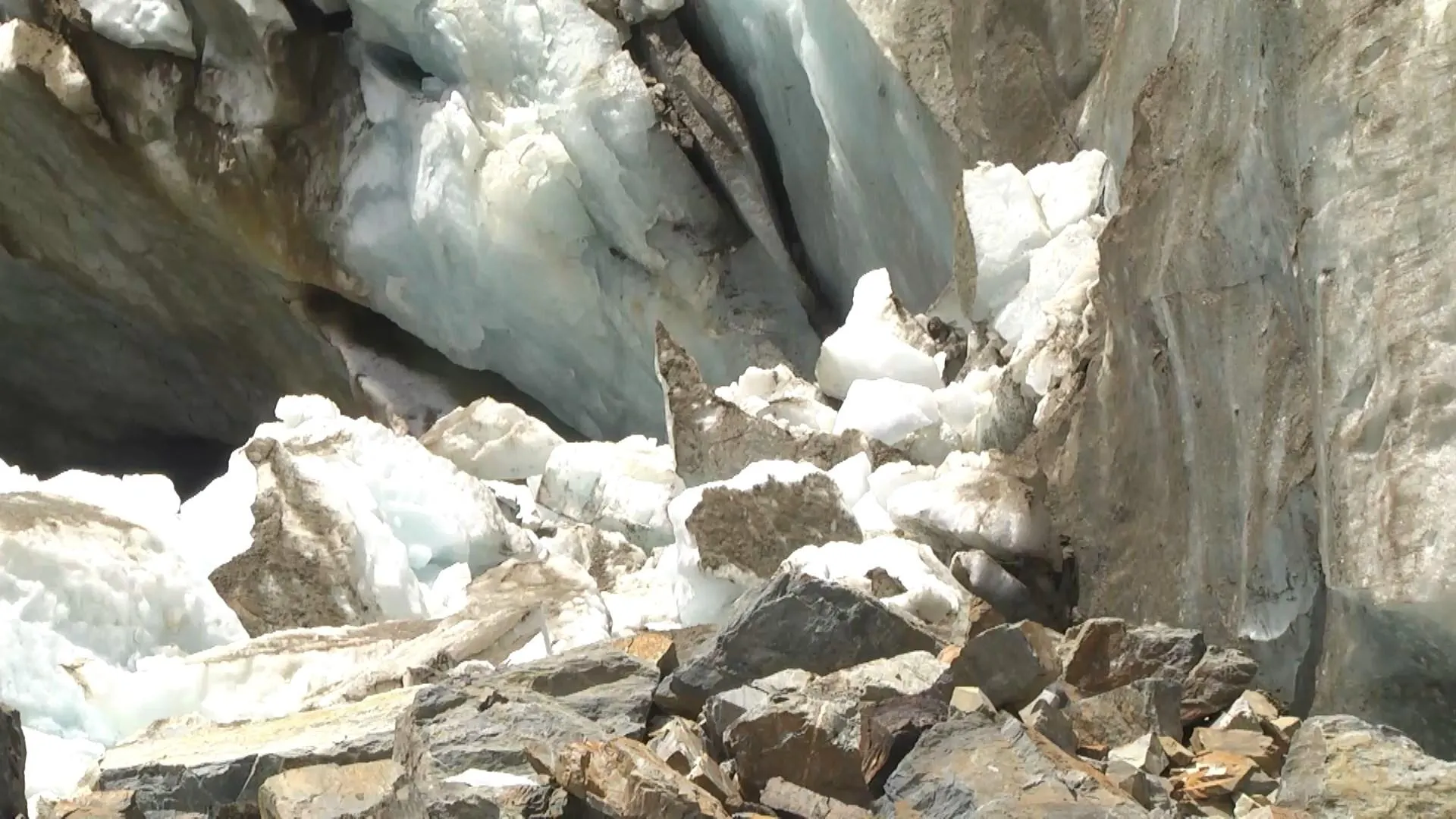 грузія льодовик чалааді грузія льодовик чалааді