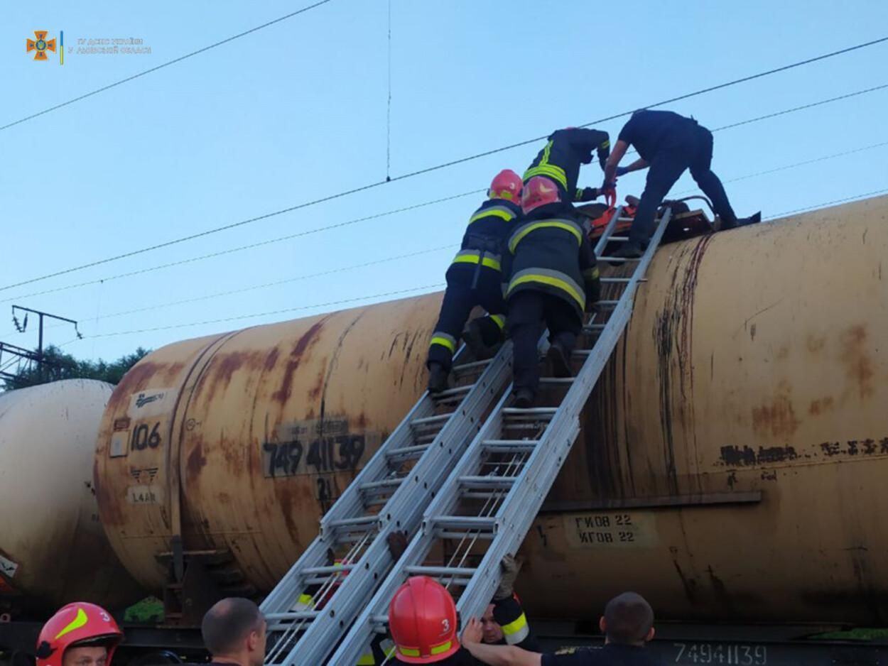 Підключили до ШВЛ: погіршився стан 26-річної жінки, яку вразило струмом у Львові Підключили до ШВЛ: погіршився стан 26-річної жінки, яку вразило струмом у Львові