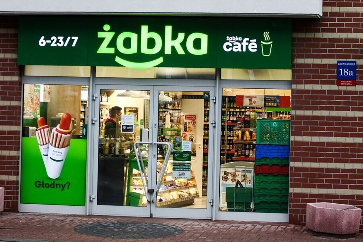 Żabka запровадила нову поштову послугу