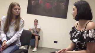 Скандал через відмову взяти на роботу україномовну дівчину: компанія звільнила HR-ку