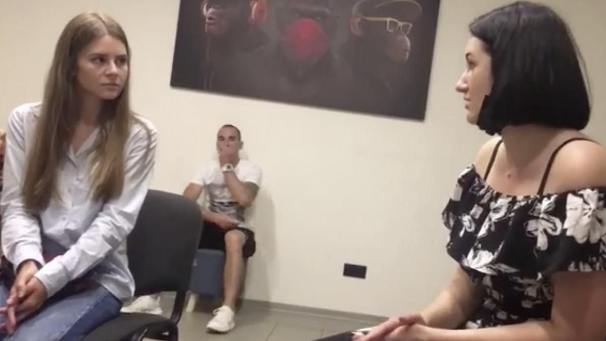 Отказ принять на работу украиноязычную девушку: компания уволила HR-ку Отказ принять на работу украиноязычную девушку: компания уволила HR-ку