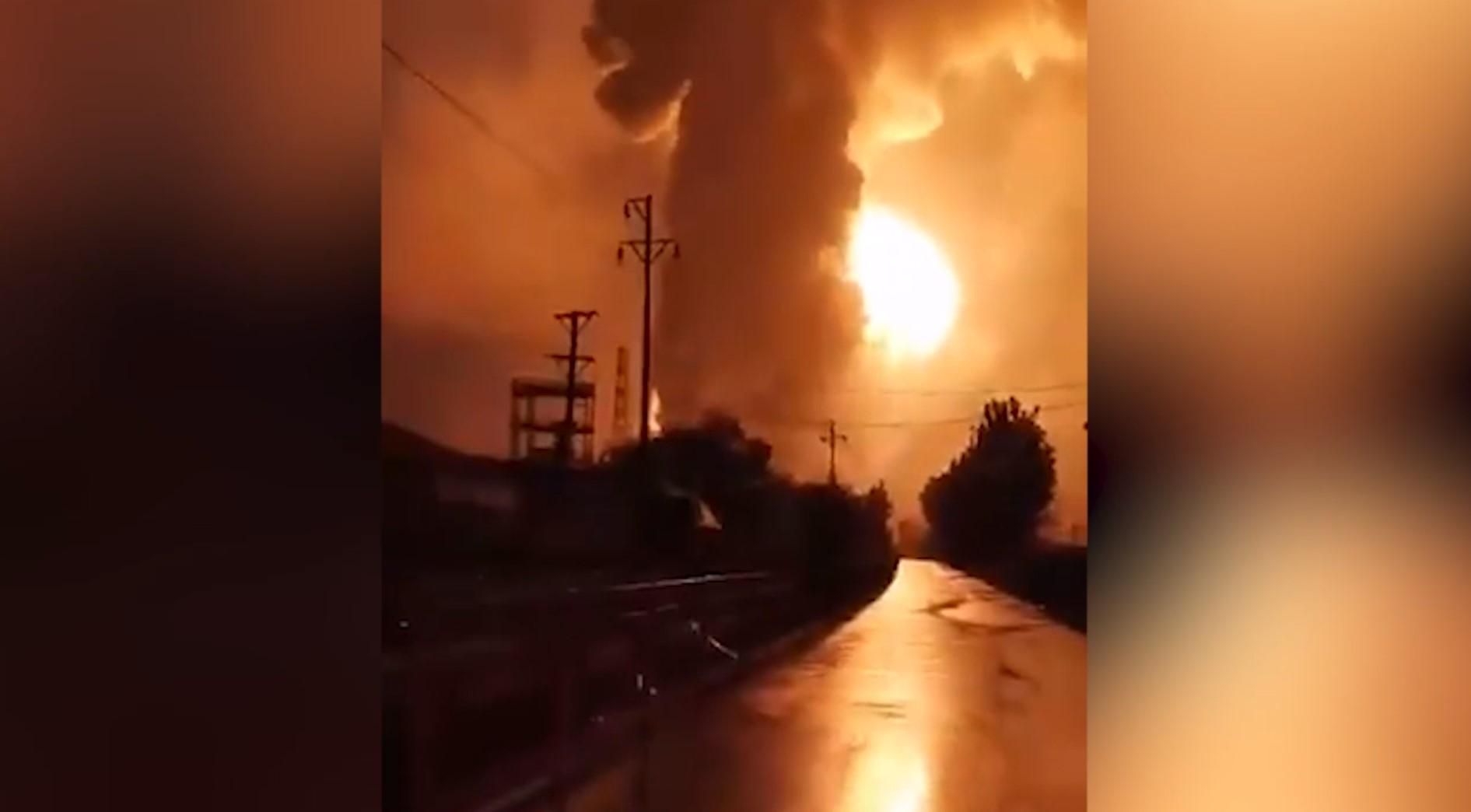 В Китае на алюминиевом заводе прогремел мощный взрыв В Китае на алюминиевом заводе прогремел мощный взрыв