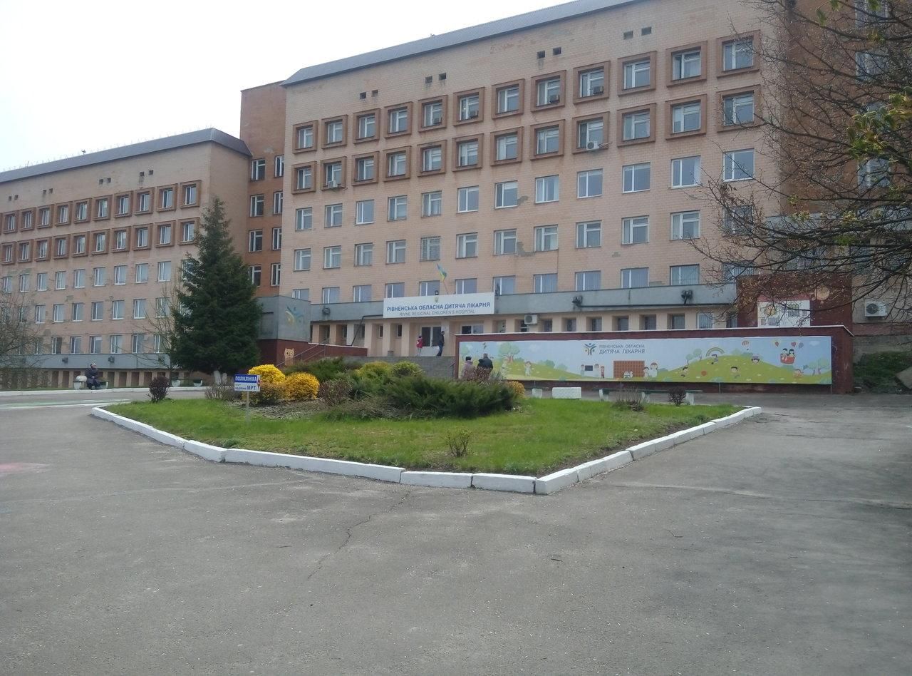 На Ровенщине комбайн сбил 8-летнего мальчика, у него тяжелые травмы На Ровенщине комбайн сбил 8-летнего мальчика, у него тяжелые травмы