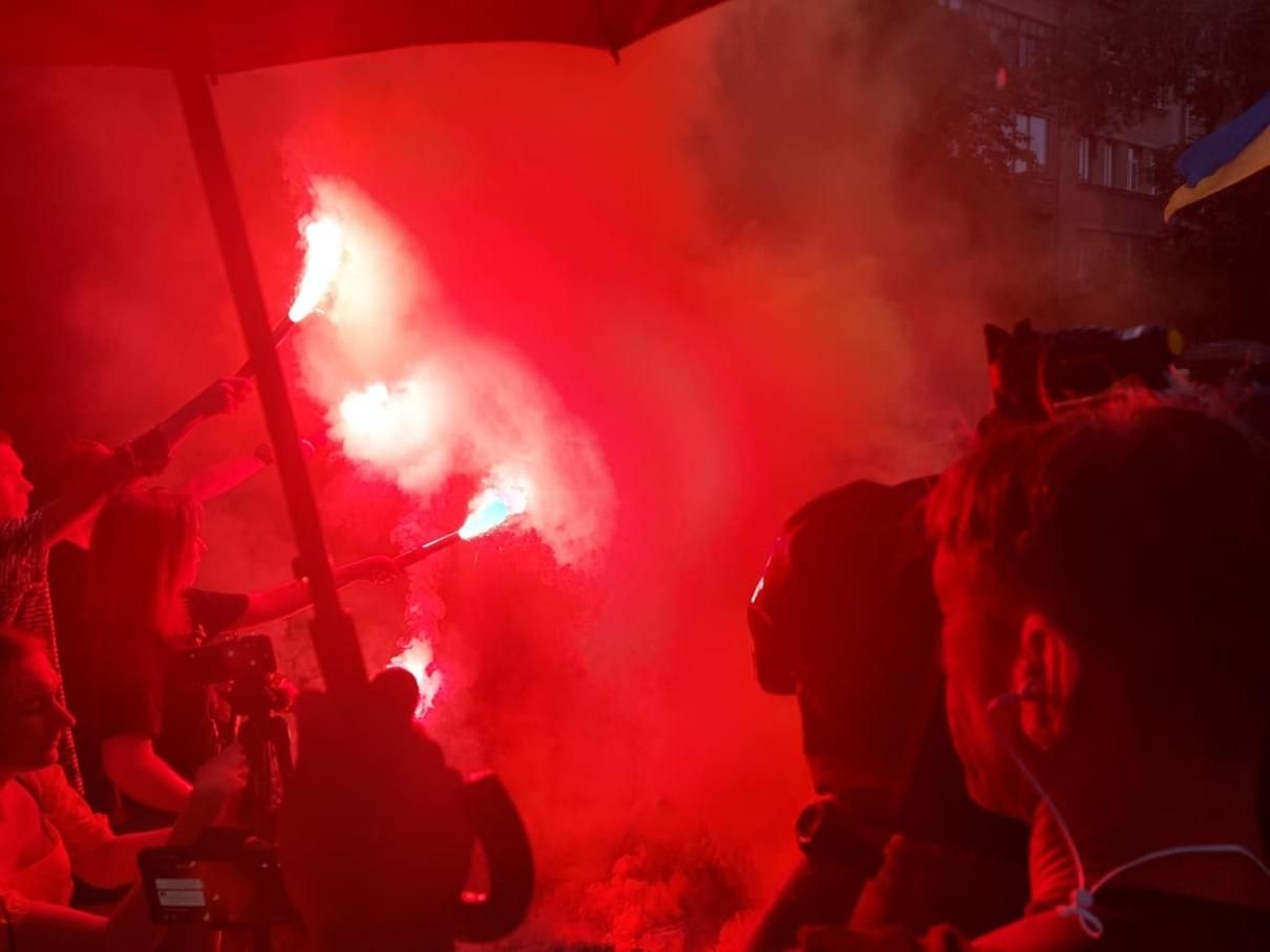 В МВД требовали справедливого расследования убийства Шеремета: фото В МВД требовали справедливого расследования убийства Шеремета: фото