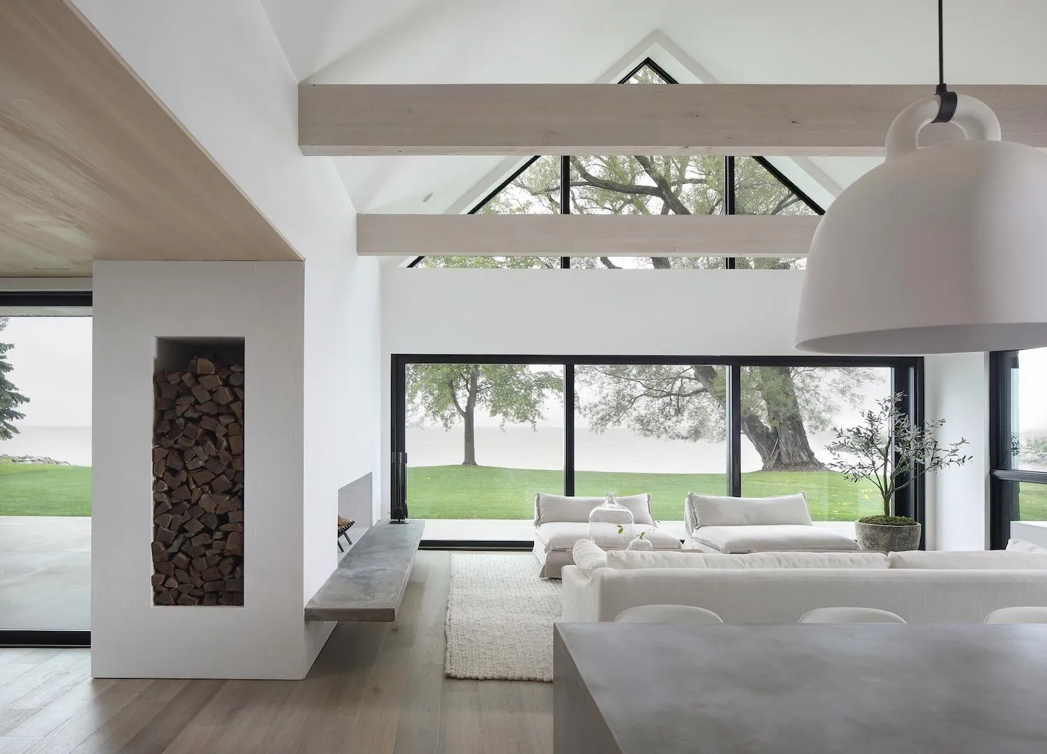 Сімейний А-подібний дім: інтер'єр Сімейний А-подібний дім: інтер'єр