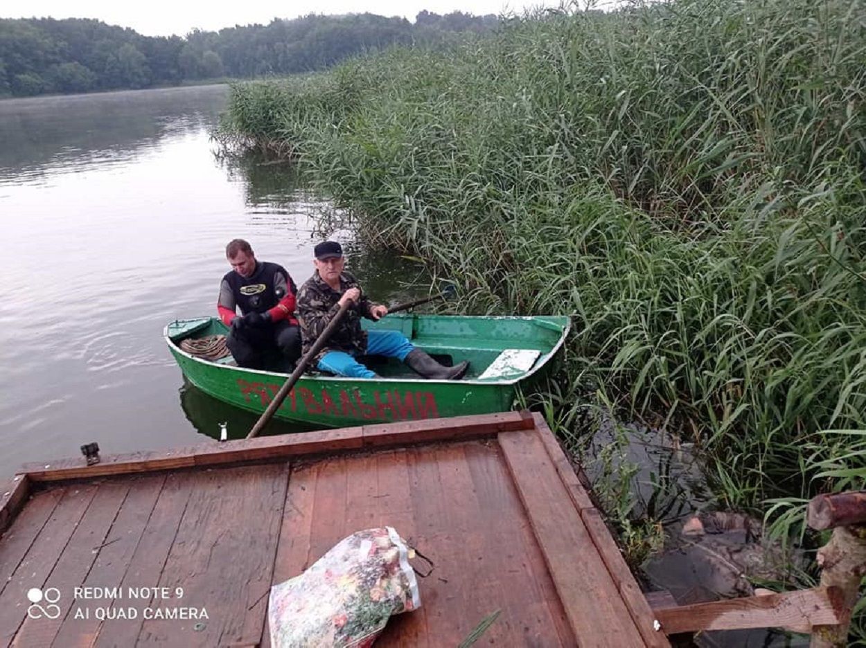 Впав з містка у воду: на Львівщині потонув п'яний рибалка – фото