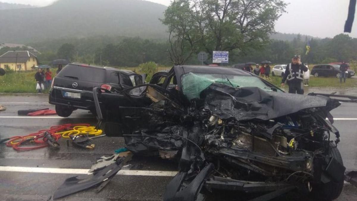 На Львовщине разбилась семья: ДТП вызвал племянник ексмера Сколе На Львовщине разбилась семья: ДТП вызвал племянник ексмера Сколе