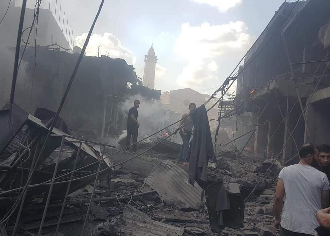 На рынке в секторе Газа прогремел взрыв, есть жертвы - видео