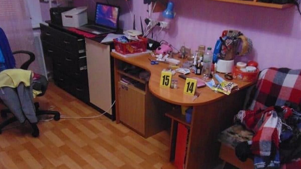 В Киеве мужчина пришел в гости и напал с ножом на женщин - 24 Канал В Киеве мужчина пришел в гости и напал с ножом на женщин - 24 Канал