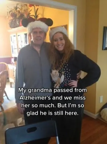 Дедушка очень заботится о Меган / Скриншот тикток meganelizabeth1016 Дедушка очень заботится о Меган / Скриншот тикток meganelizabeth1016