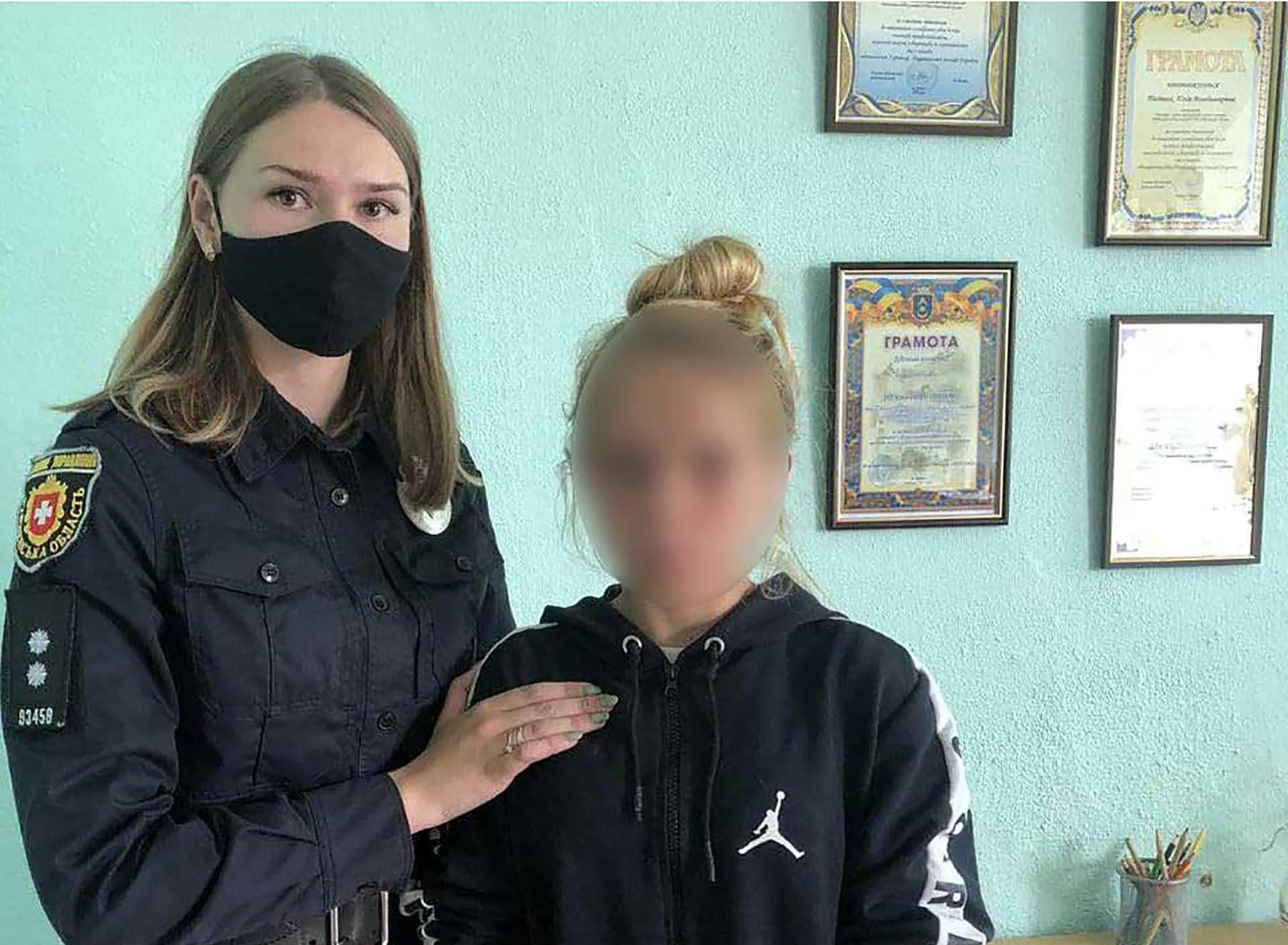 Полицейские нашли пропавшую 13-летнюю девушку из Ровенской области