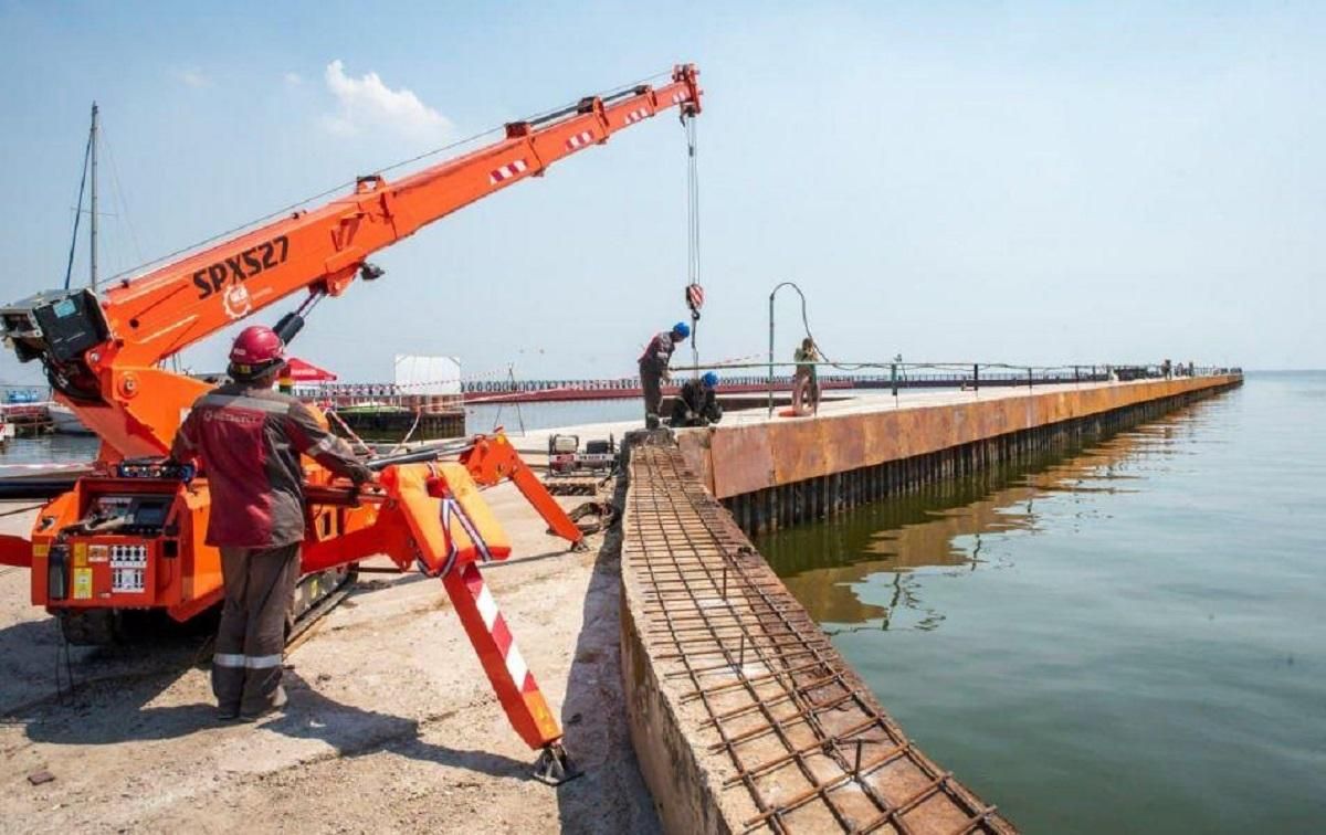Друга частина маріупольського пірса: Метінвест направив понад 13 мільйонів у масштабний ремонт Друга частина маріупольського пірса: Метінвест направив понад 13 мільйонів у масштабний ремонт