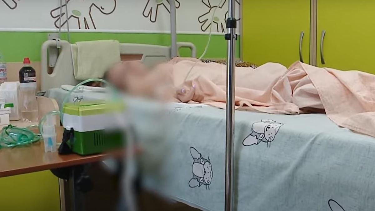 Сирота выпала с балкона детского лагеря: каково состояние Сирота выпала с балкона детского лагеря: каково состояние