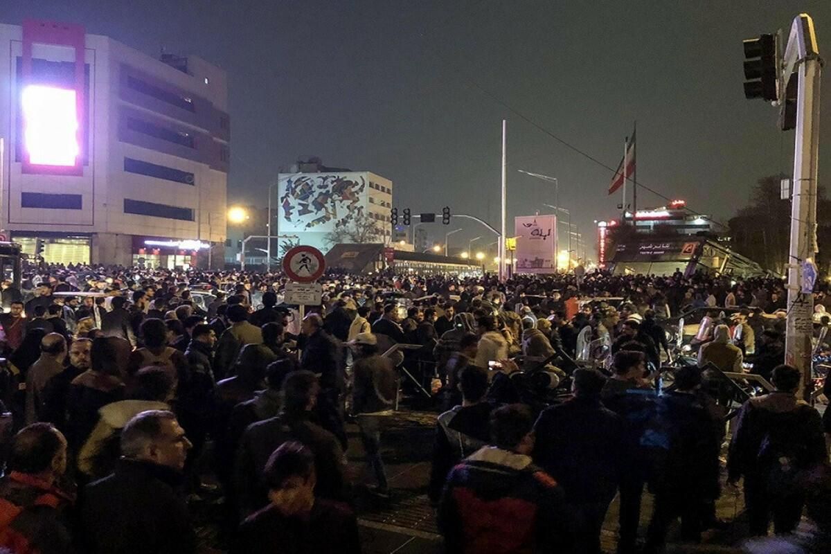 В Иране шестые сутки не утихают массовые протесты из-за нехватки воды