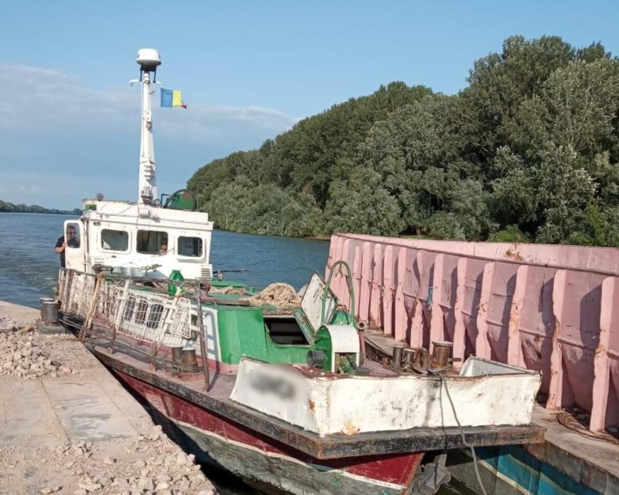 Румунське судно незаконно порушило кордон України