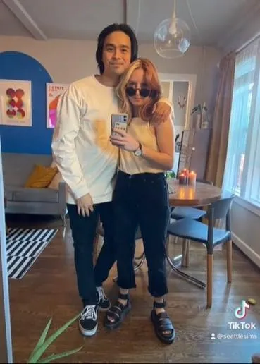 Вони тепер разом / Скриншот тікток seattlesims Вони тепер разом / Скриншот тікток seattlesims