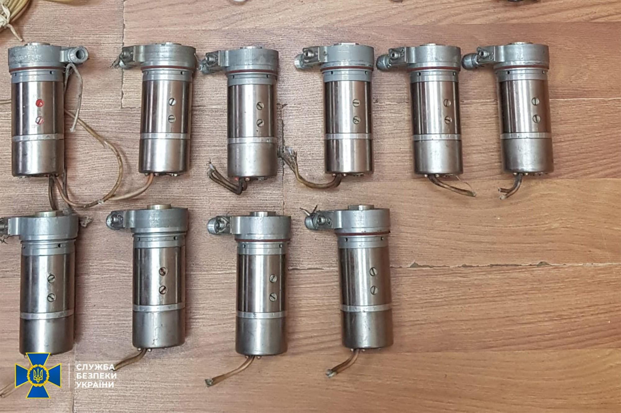 СБУ не дала вывезти из Украины агрегаты для военных вертолетов СБУ не дала вывезти из Украины агрегаты для военных вертолетов