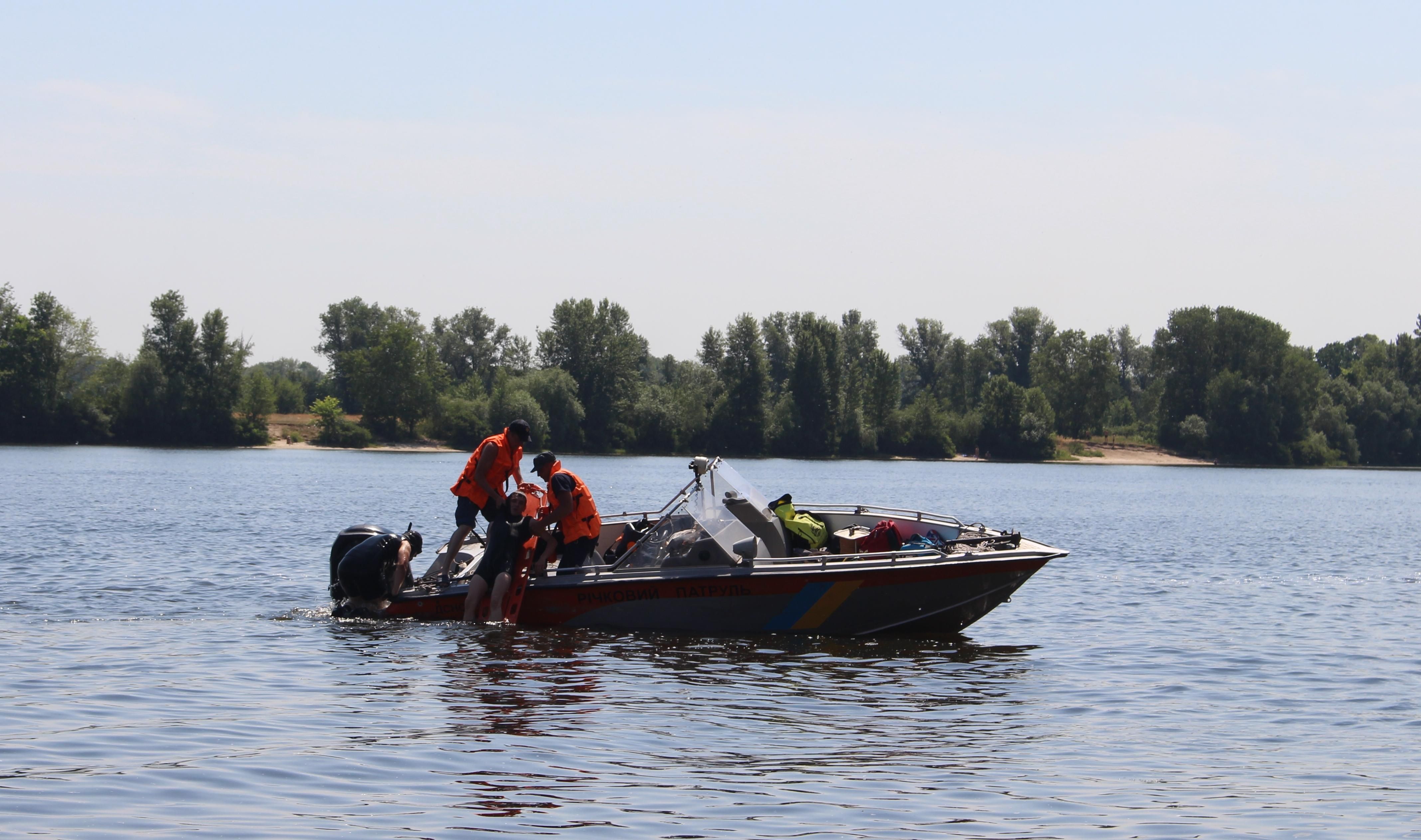 Как оказать первую помощь утопленнике: советы медика Как оказать первую помощь утопленнике: советы медика