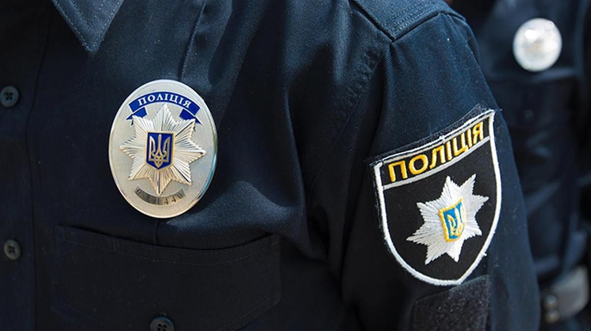 В Киеве задержали мужчину, который бросался на прохожих с ножом