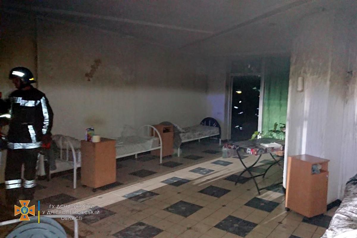 В Кривом Роге горел дом престарелых 24.07.2021: фото, видео