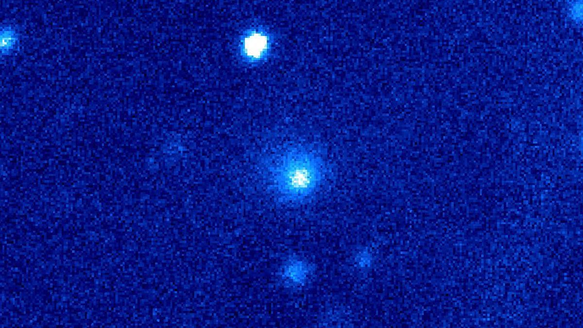 Астрономи зафіксували активність найбільшої з відомих комет Астрономи зафіксували активність найбільшої з відомих комет