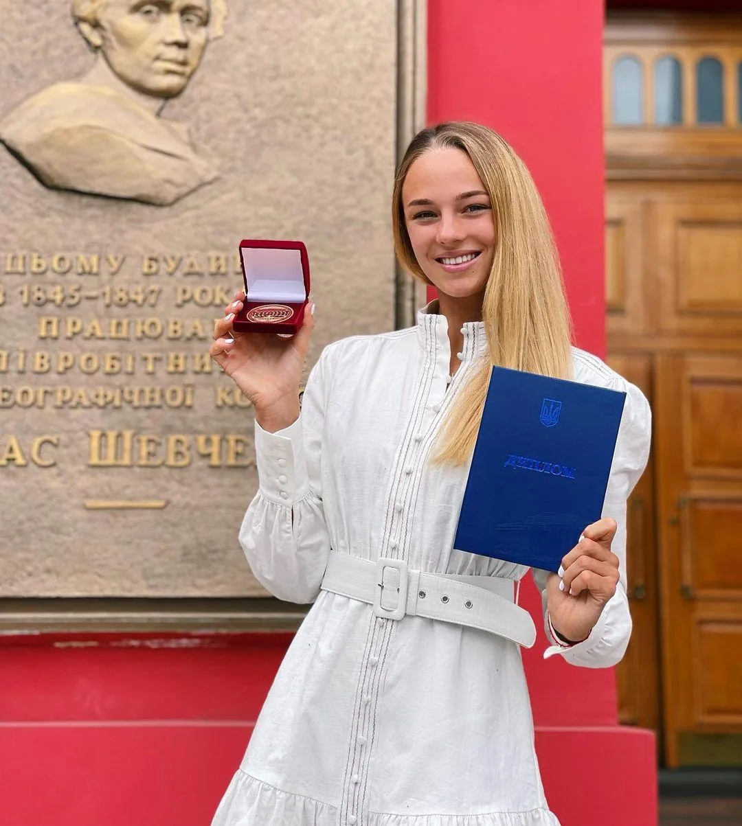 Дарія Білодід отримала диплом бакалавра