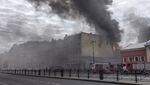 Масштабна пожежа спалахнула у Санкт-Петербурзі: є постраждалі – відео