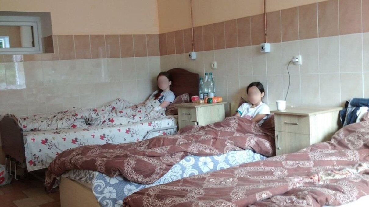 Діти, що отруїлись у таборі на Прикарпатті, про умови в готелі Діти, що отруїлись у таборі на Прикарпатті, про умови в готелі