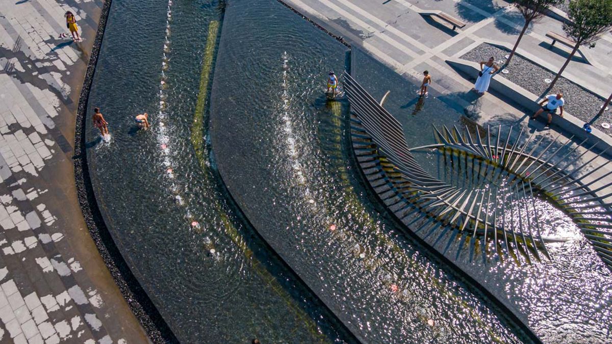 Гибель ребенка от падения на фонтане в Днепре: что грозит матери Гибель ребенка от падения на фонтане в Днепре: что грозит матери