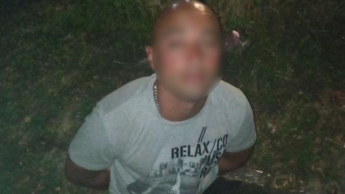 У Києві поліція затримала п'яного викрадача КАМАЗу У Києві поліція затримала п'яного викрадача КАМАЗу