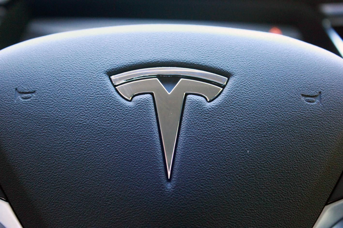 Чистий прибуток Tesla за квартал вперше перевищив мільярд доларів