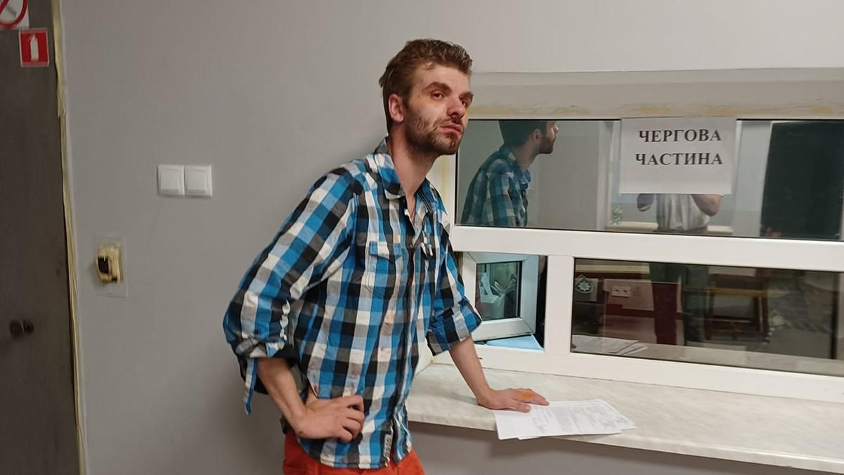 Побили і пограбували поета Савіна та музиканта Вербу у Львові Побили і пограбували поета Савіна та музиканта Вербу у Львові